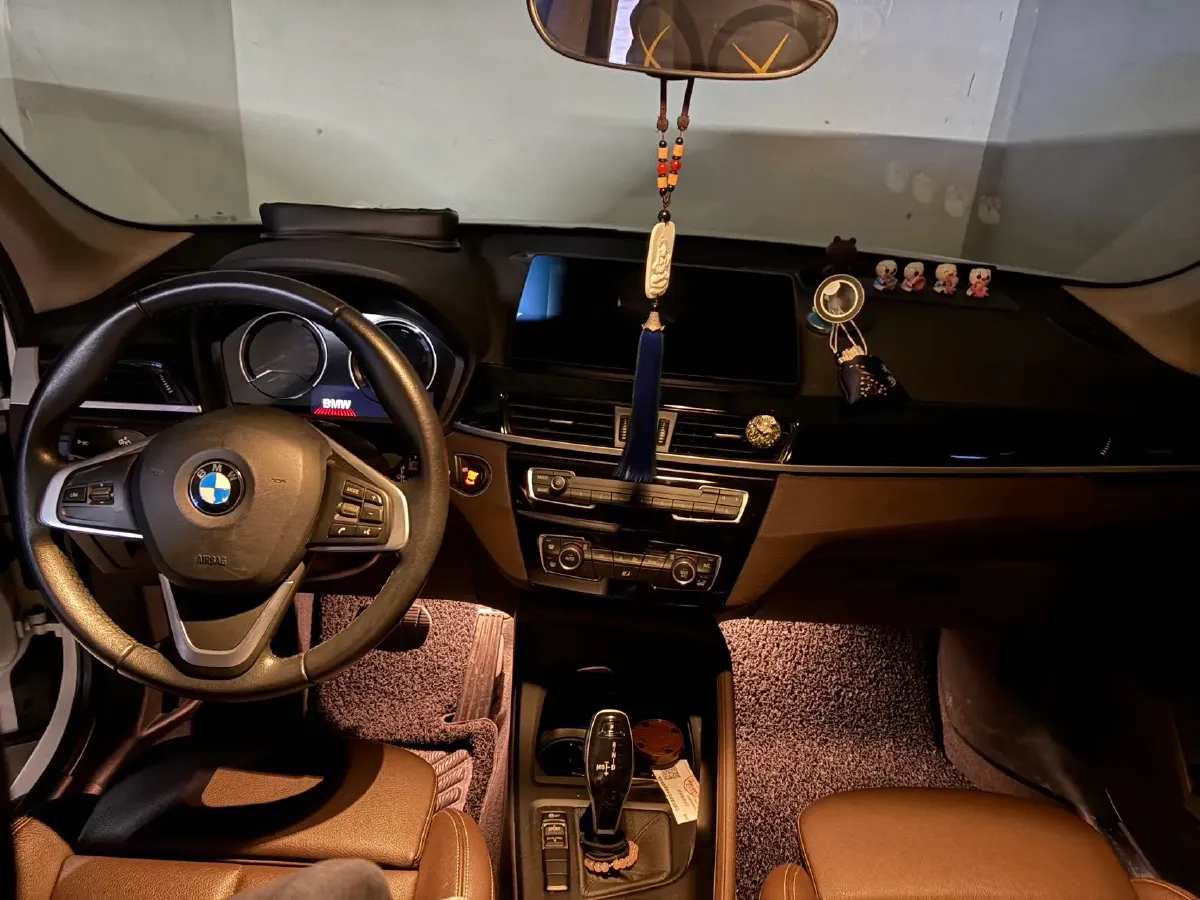 2020 BMW X1 2.0T 192HP L4 7DCT,autocango,china used car exporter,china ev exporter,chinese used car exporter,chinese used ev exporter