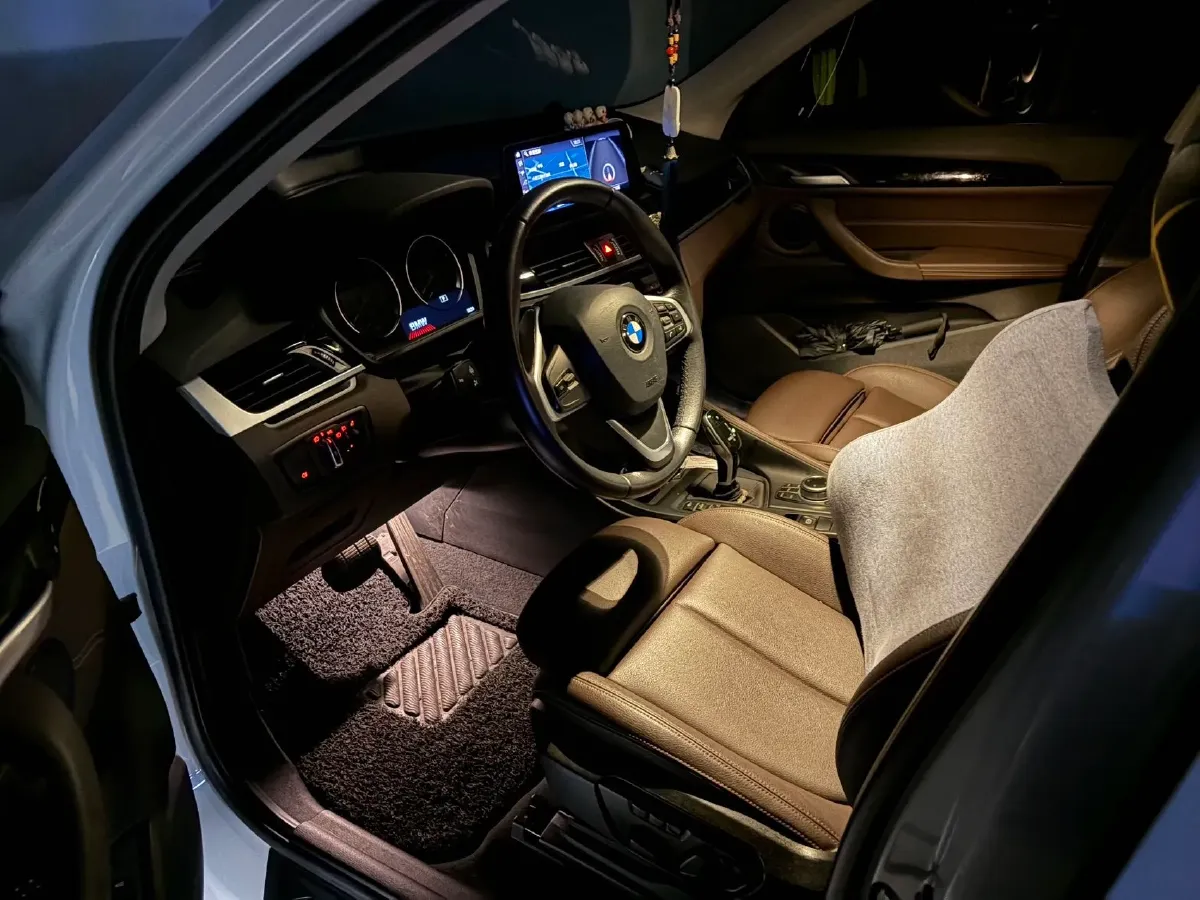 2020 BMW X1 2.0T 192HP L4 7DCT,autocango,china used car exporter,china ev exporter,chinese used car exporter,chinese used ev exporter