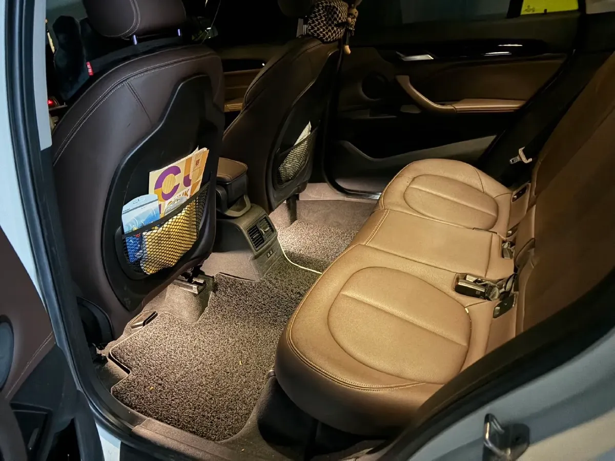 2020 BMW X1 2.0T 192HP L4 7DCT,autocango,china used car exporter,china ev exporter,chinese used car exporter,chinese used ev exporter