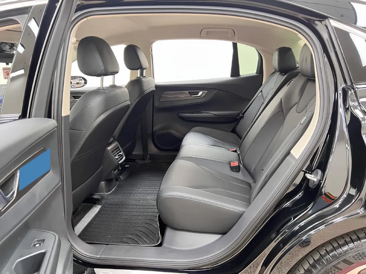 2021 HongQi E-QM5 BEV 56KWH,autocango,china used car exporter,china ev exporter,chinese used car exporter,chinese used ev exporter