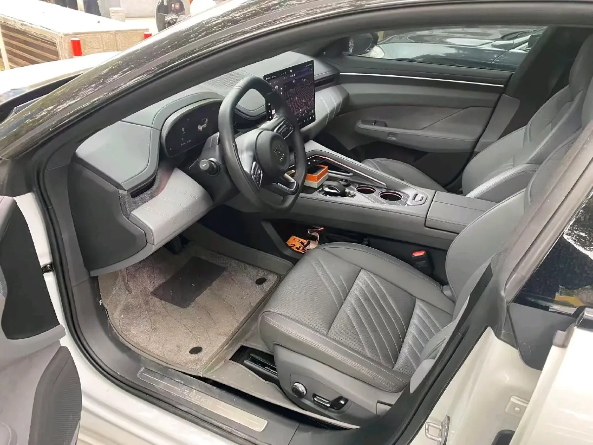 2024 Zeekr 001 BEV 100KWH,autocango,china used car exporter,china ev exporter,chinese used car exporter,chinese used ev exporter