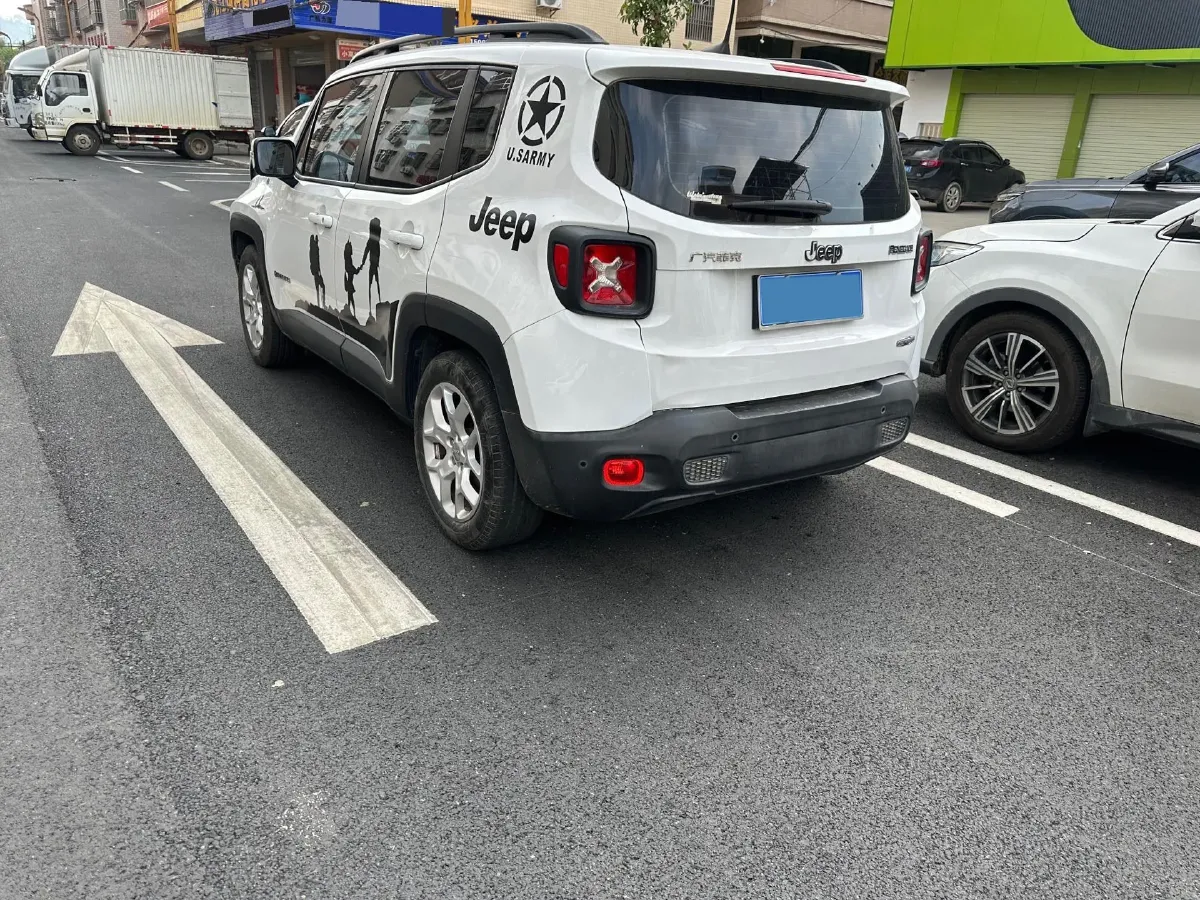 2017 Jeep Renegade 1.4T 150HP L4 7DCT,autocango,china used car exporter,china ev exporter,chinese used car exporter,chinese used ev exporter