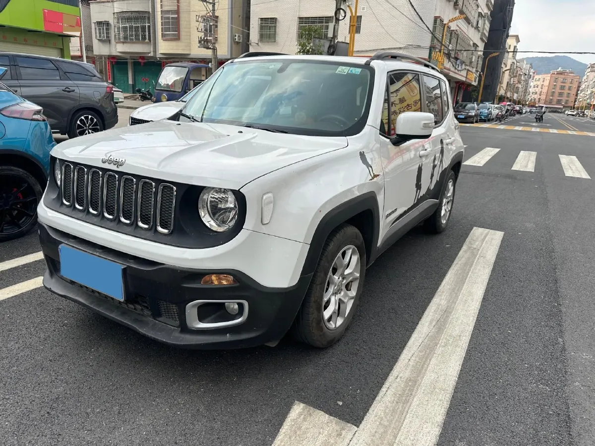 2017 Jeep Renegade 1.4T 150HP L4 7DCT,autocango,china used car exporter,china ev exporter,chinese used car exporter,chinese used ev exporter