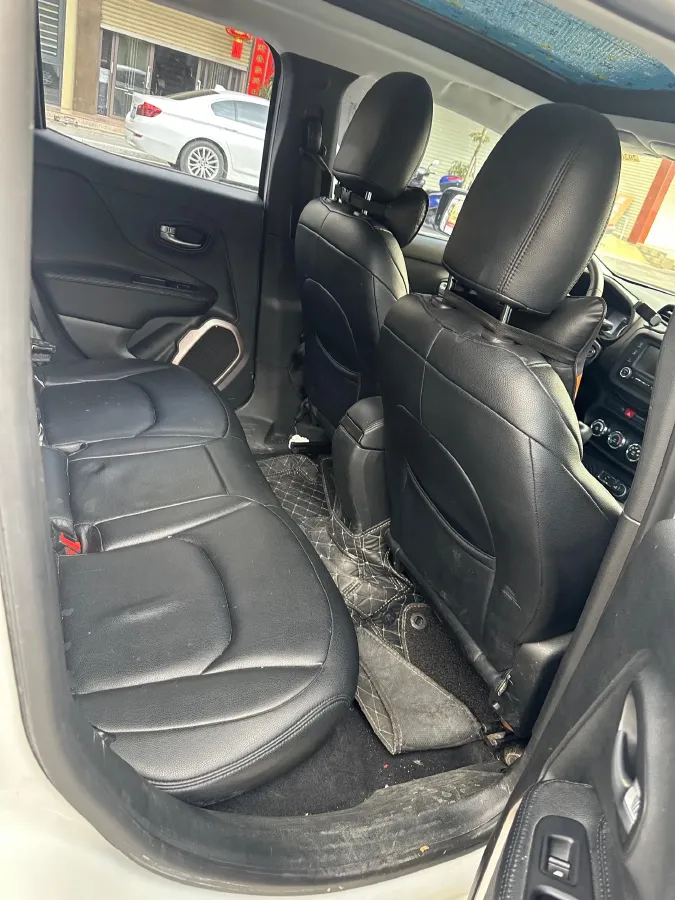 2017 Jeep Renegade 1.4T 150HP L4 7DCT,autocango,china used car exporter,china ev exporter,chinese used car exporter,chinese used ev exporter