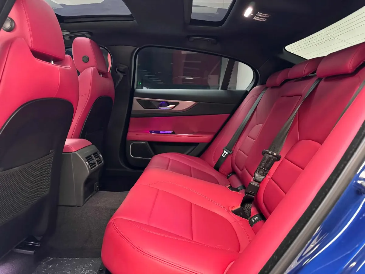 2021 Jaguar XEL 2.0T 250HP L4 8AT,autocango,china used car exporter,china ev exporter,chinese used car exporter,chinese used ev exporter