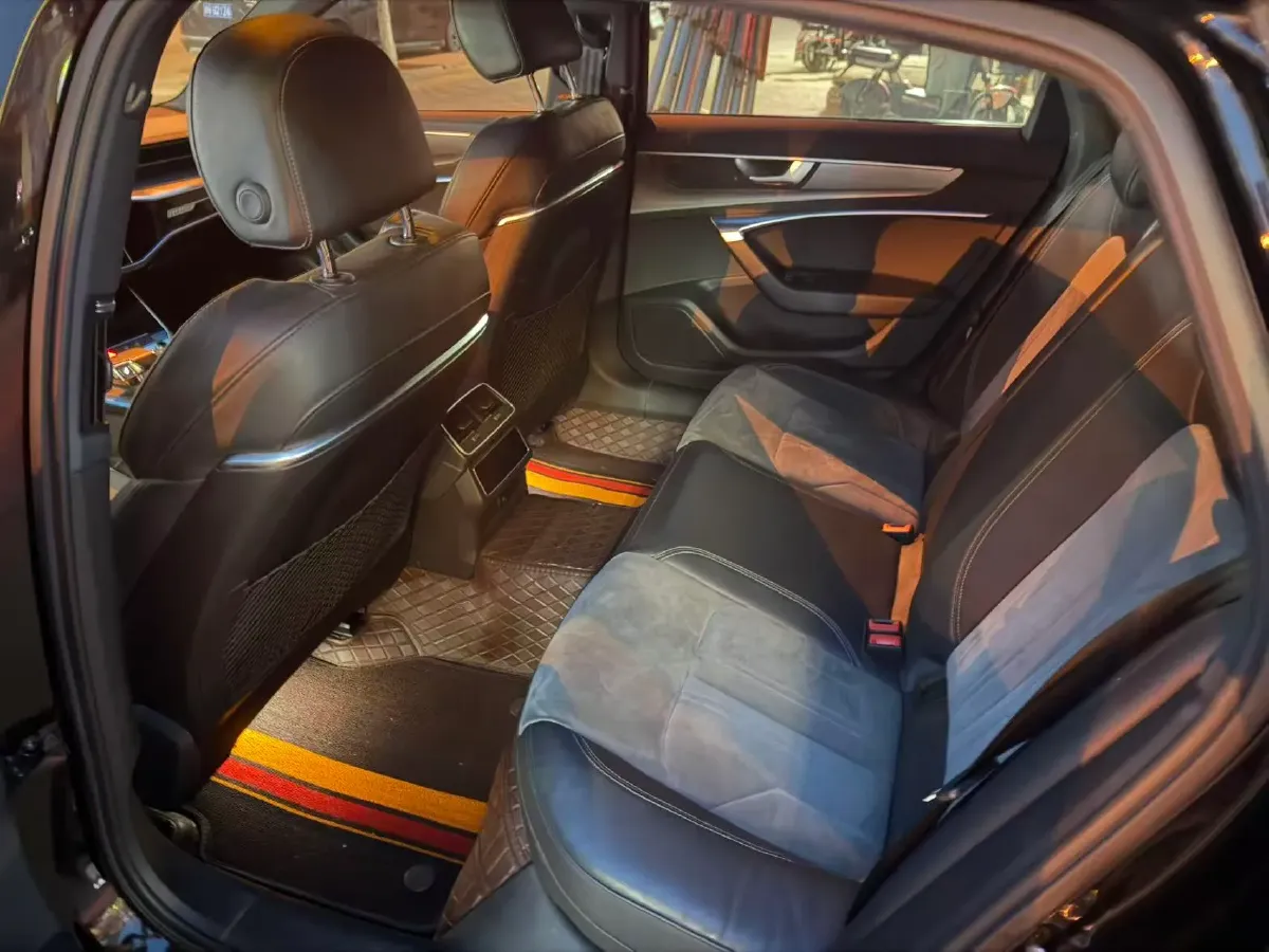 2019 Mercedes-Benz GLC Class 2.0T 245HP L4 9AT,autocango,china used car exporter,china ev exporter,chinese used car exporter,chinese used ev exporter