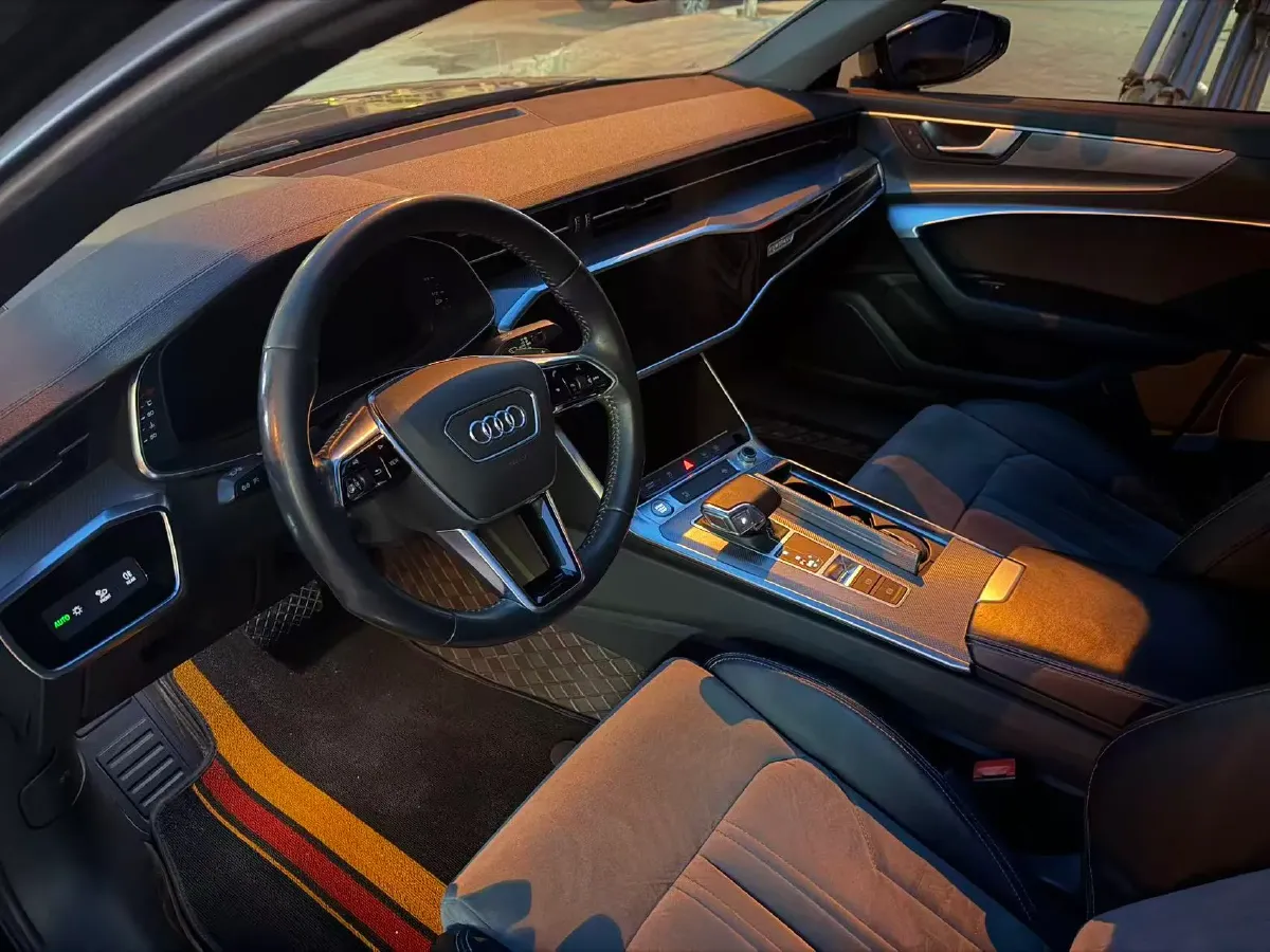 2019 Mercedes-Benz GLC Class 2.0T 245HP L4 9AT,autocango,china used car exporter,china ev exporter,chinese used car exporter,chinese used ev exporter