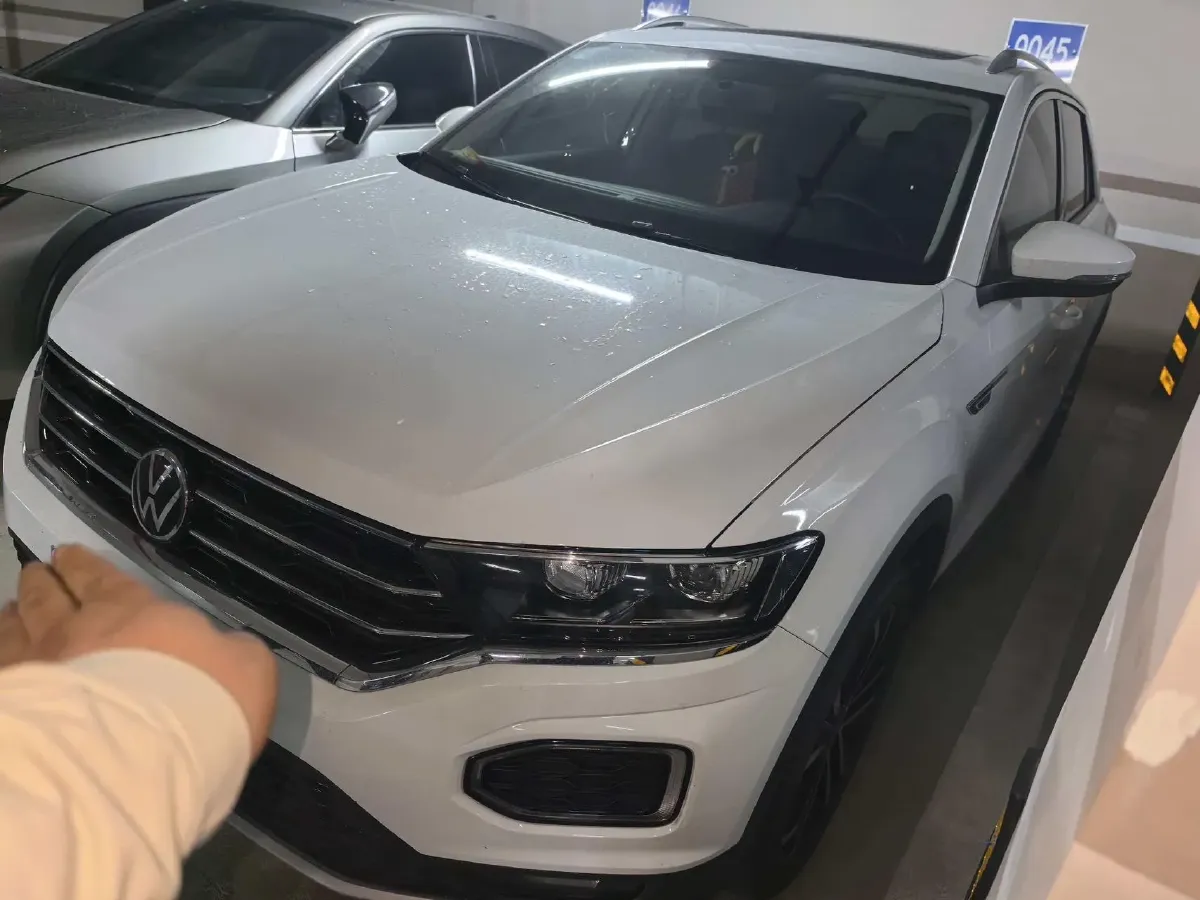2021 Volkswagen T-Roc 1.4T 150HP L4 7DCT,autocango,china used car exporter,china ev exporter,chinese used car exporter,chinese used ev exporter