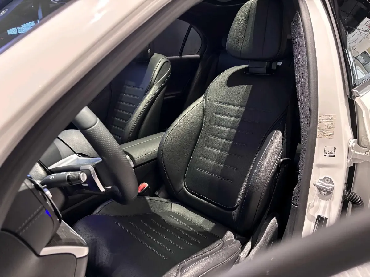 2022 Mercedes-Benz C Class 1.5T 204HP L4 9AT,autocango,china used car exporter,china ev exporter,chinese used car exporter,chinese used ev exporter