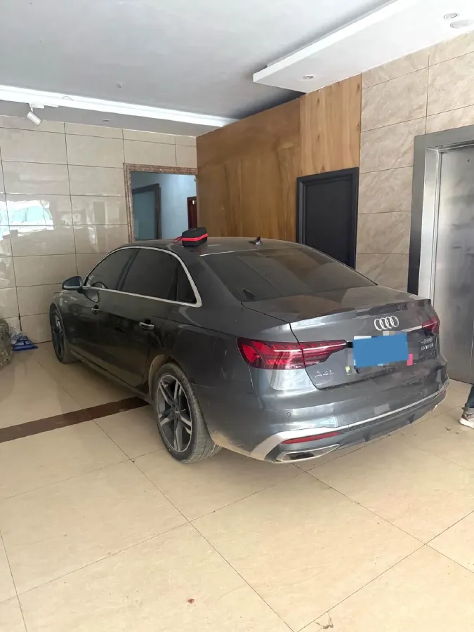 2020 Audi A4L 2.0T 190HP L4 7DCT,autocango,china used car exporter,china ev exporter,chinese used car exporter,chinese used ev exporter