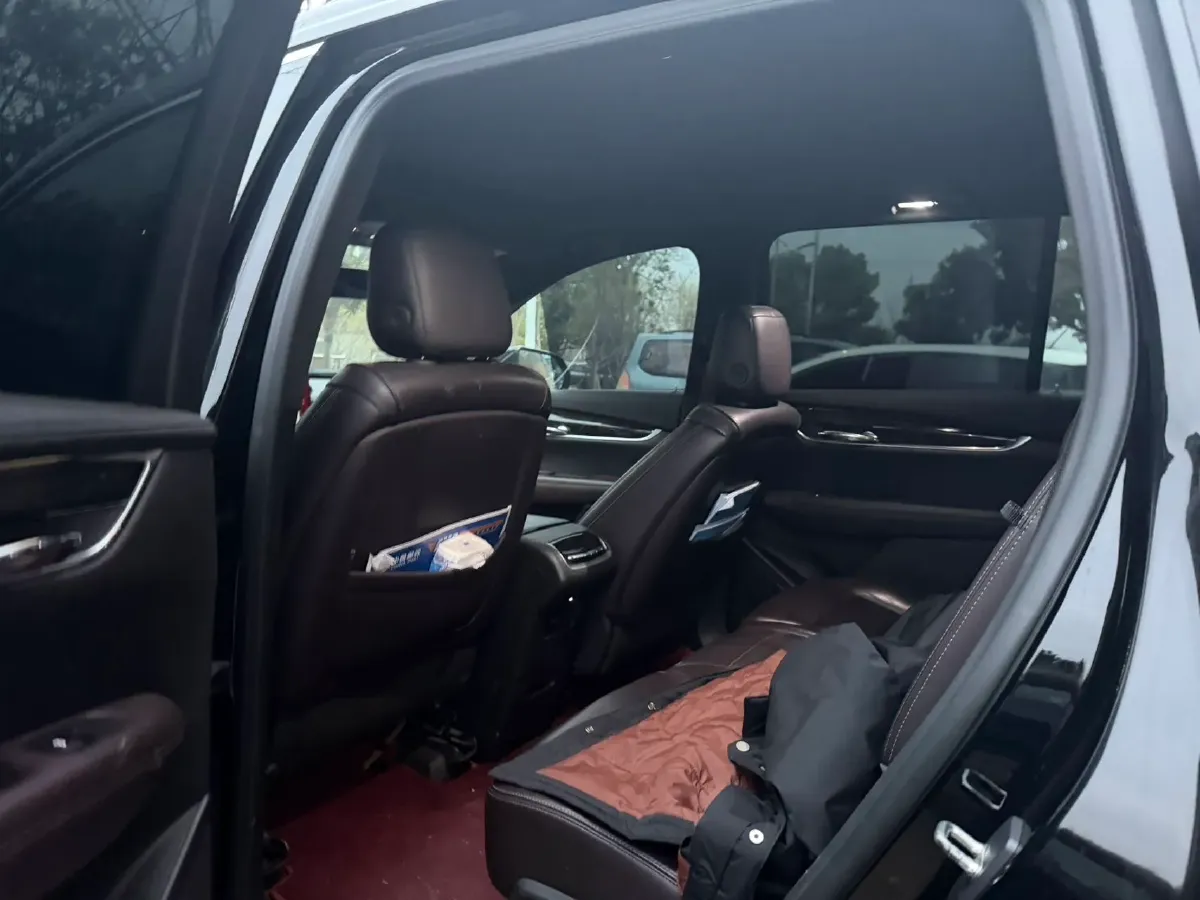 2020 Cadillac XT6 2.0T 237HP L4 9AT,autocango,china used car exporter,china ev exporter,chinese used car exporter,chinese used ev exporter