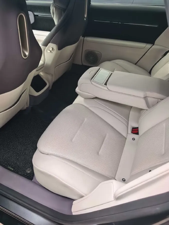 2025 Avatr 12 1.5T 156HP L4 REEV 39.05KWH,autocango,china used car exporter,china ev exporter,chinese used car exporter,chinese used ev exporter