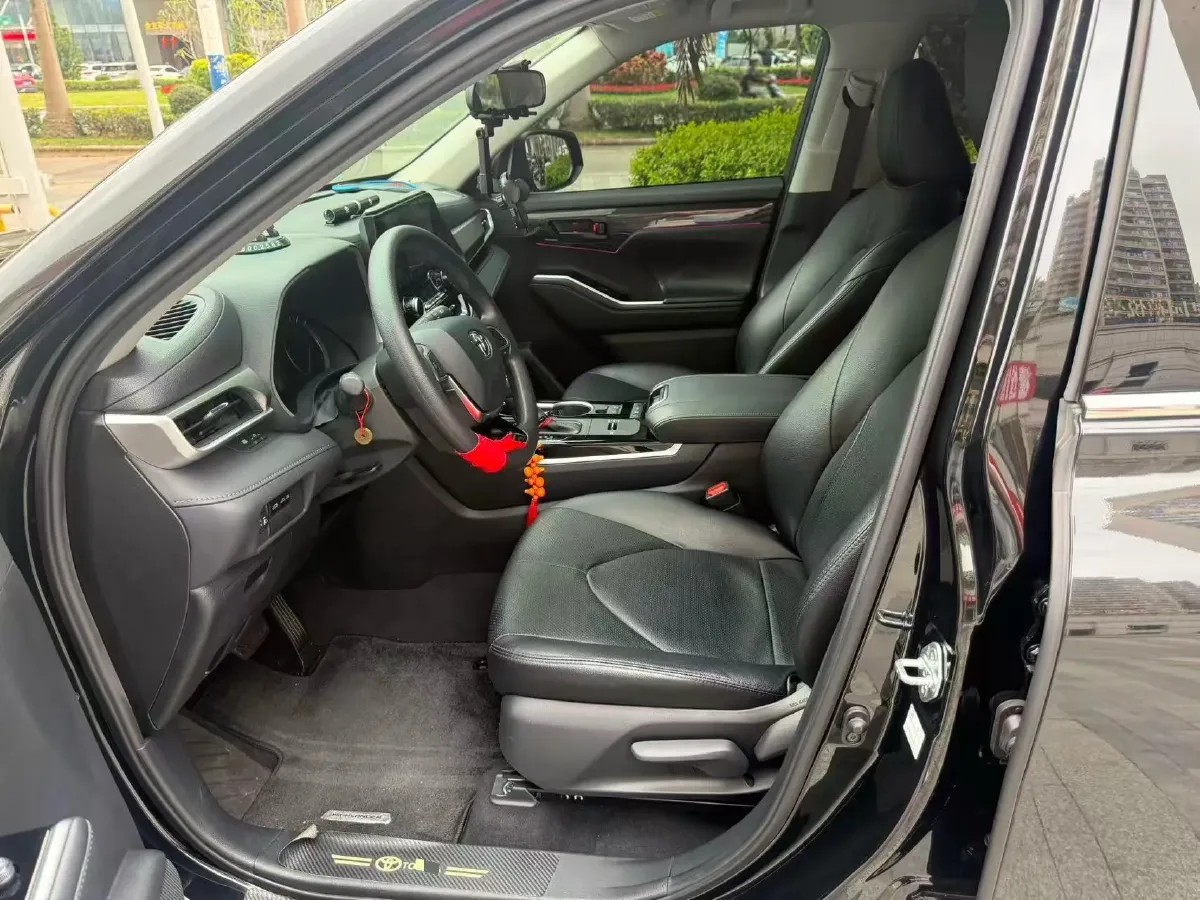 2023 Toyota Highlander 2.5L 189HP L4 E-CVT Hybrid,autocango,china used car exporter,china ev exporter,chinese used car exporter,chinese used ev exporter