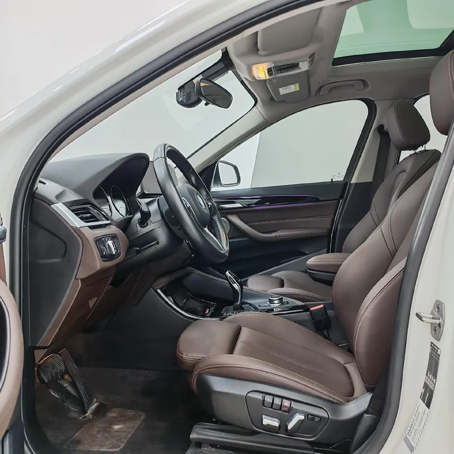 2021 BMW X1 1.5T 140HP L3 7DCT,autocango,china used car exporter,china ev exporter,chinese used car exporter,chinese used ev exporter