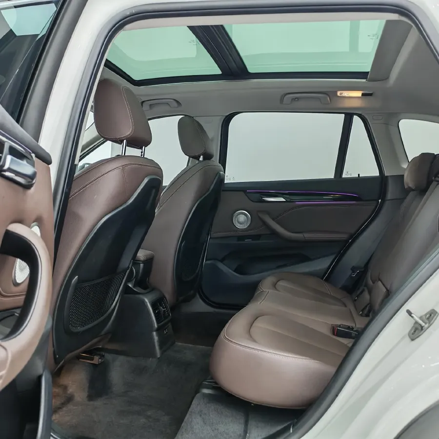 2021 BMW X1 1.5T 140HP L3 7DCT,autocango,china used car exporter,china ev exporter,chinese used car exporter,chinese used ev exporter