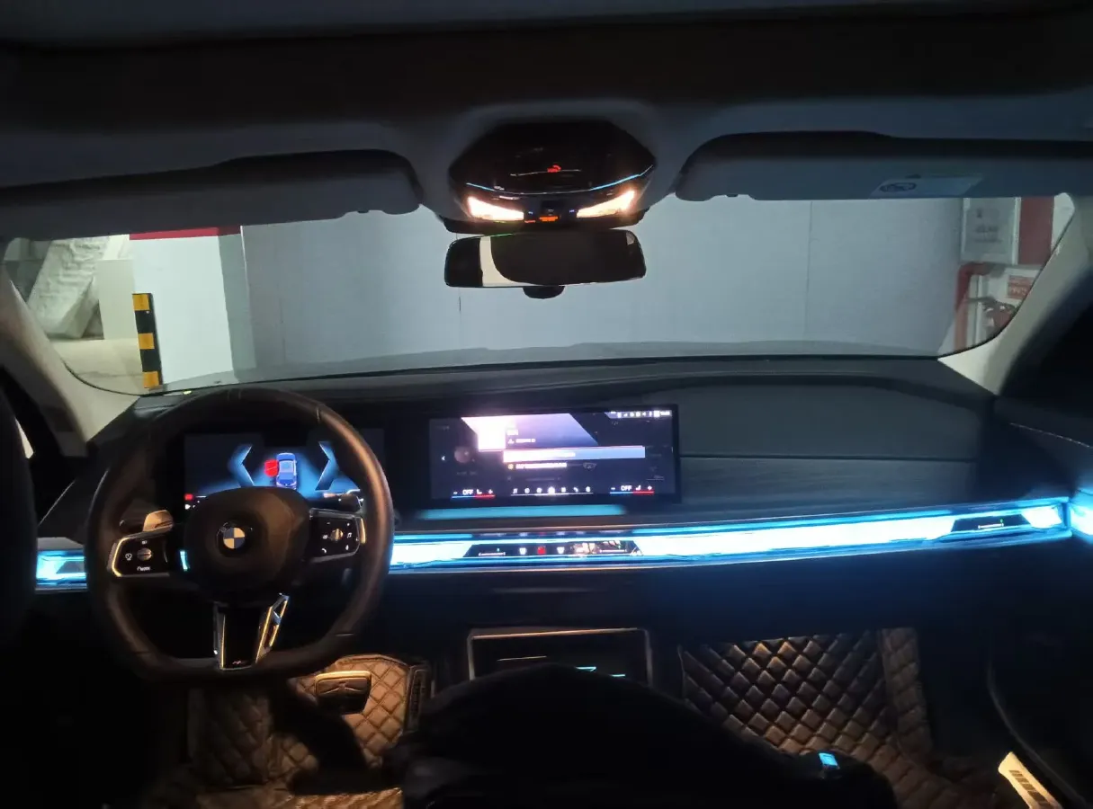 2023 BMW 7 Series 3.0T 272HP L6 8AT,autocango,china used car exporter,china ev exporter,chinese used car exporter,chinese used ev exporter