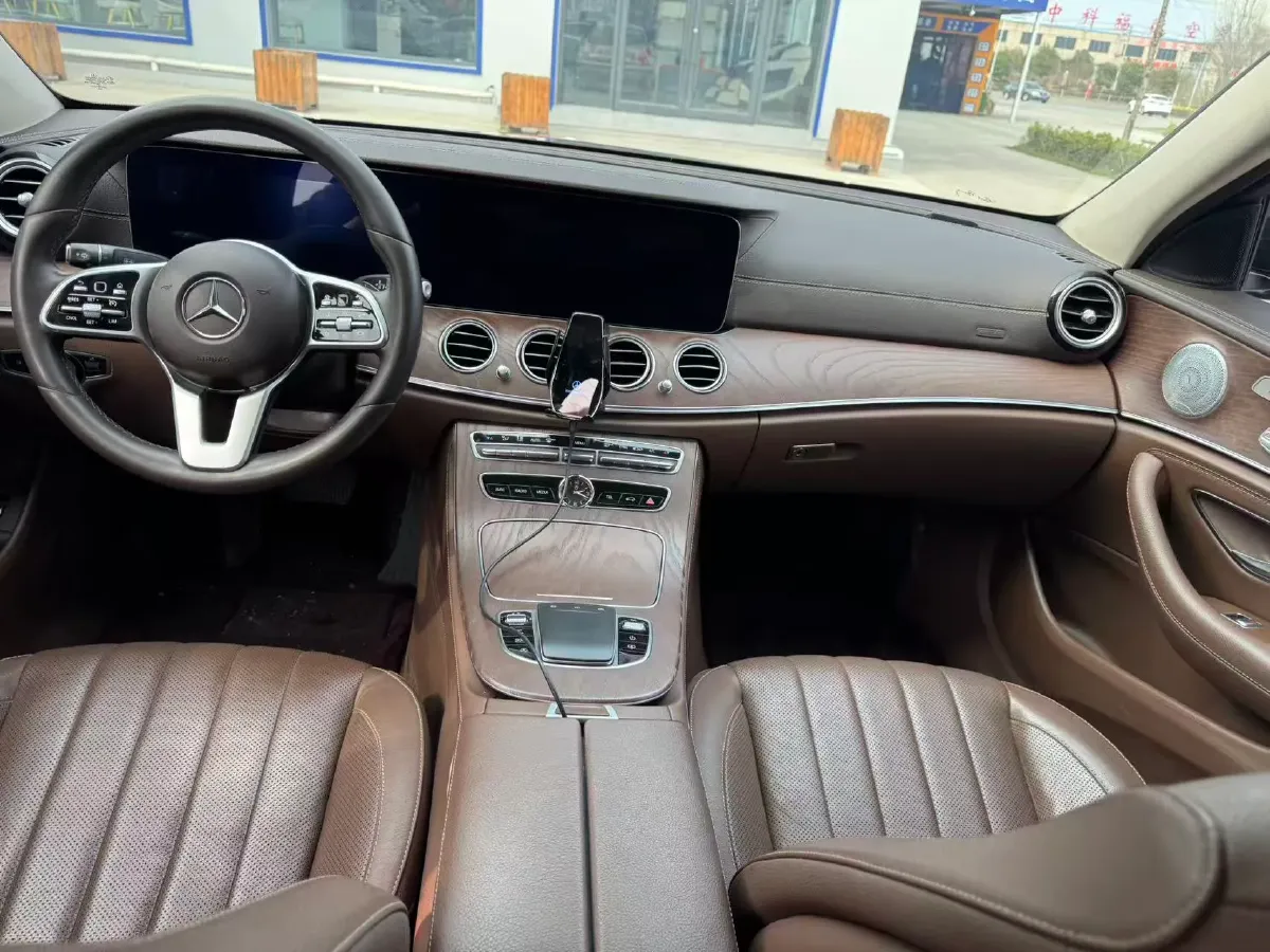 2020 Mercedes-Benz E Class 2.0T 258HP L4 9AT,autocango,china used car exporter,china ev exporter,chinese used car exporter,chinese used ev exporter