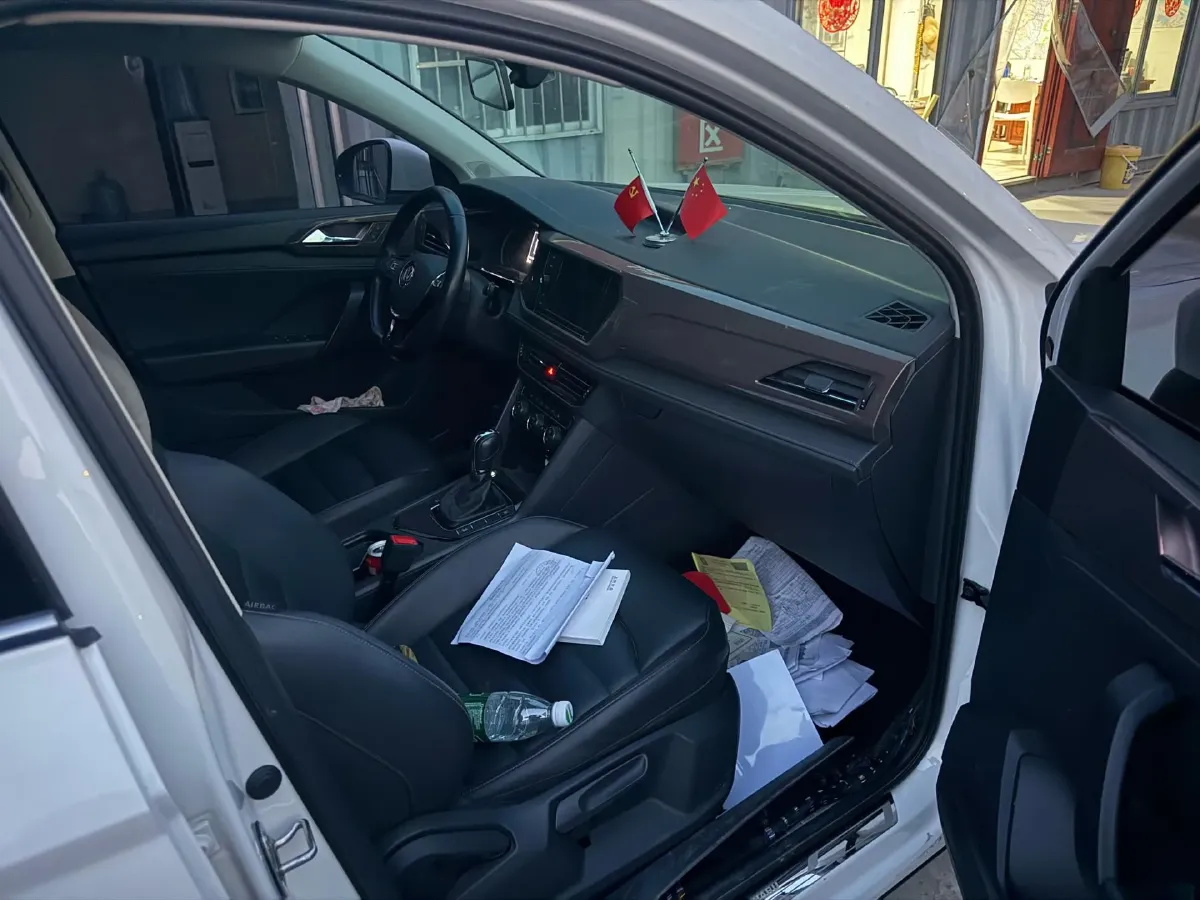 2019 MINI MINI 1.5T 102HP L3 7DCT,autocango,china used car exporter,china ev exporter,chinese used car exporter,chinese used ev exporter