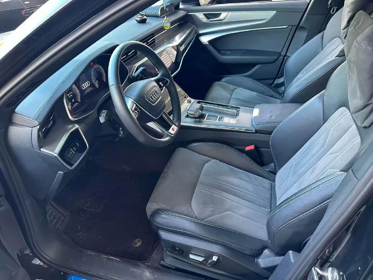 2023 Jaguar F-PACE 2.0T 250HP L4 8AT,autocango,china used car exporter,china ev exporter,chinese used car exporter,chinese used ev exporter