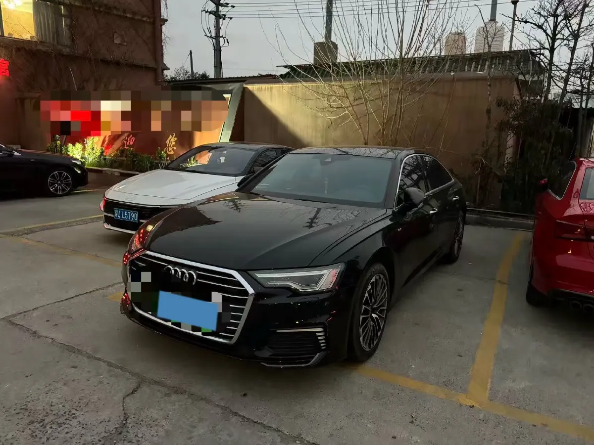 2023 Jaguar F-PACE 2.0T 250HP L4 8AT,autocango,china used car exporter,china ev exporter,chinese used car exporter,chinese used ev exporter