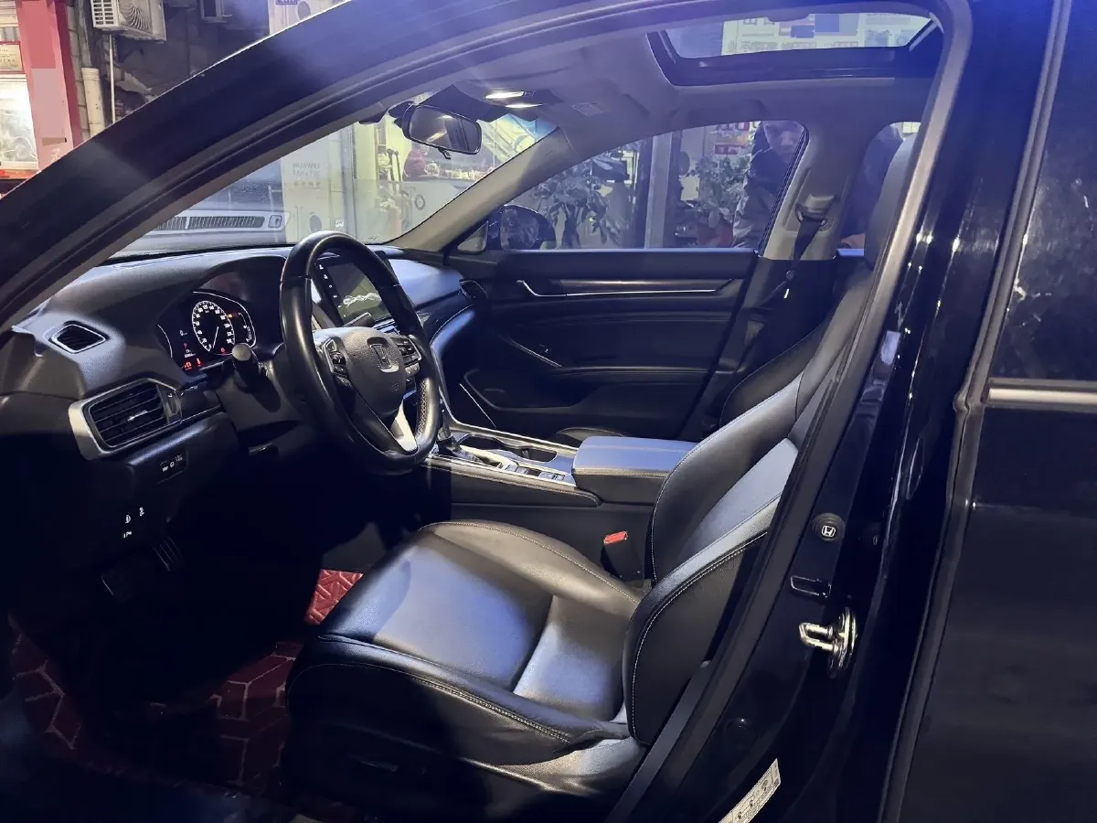 2022 Honda Accord 1.5T 194HP L4 CVT,autocango,china used car exporter,china ev exporter,chinese used car exporter,chinese used ev exporter