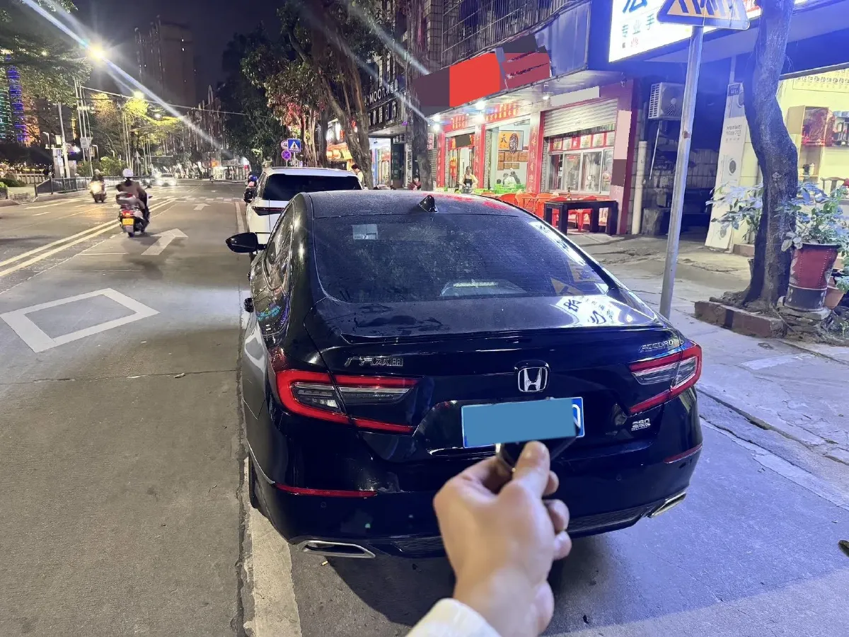 2022 Honda Accord 1.5T 194HP L4 CVT,autocango,china used car exporter,china ev exporter,chinese used car exporter,chinese used ev exporter