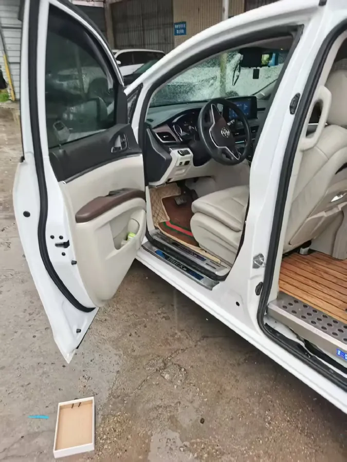 2021 Buick GL8 2.0T 237HP L4 9AT,autocango,china used car exporter,china ev exporter,chinese used car exporter,chinese used ev exporter