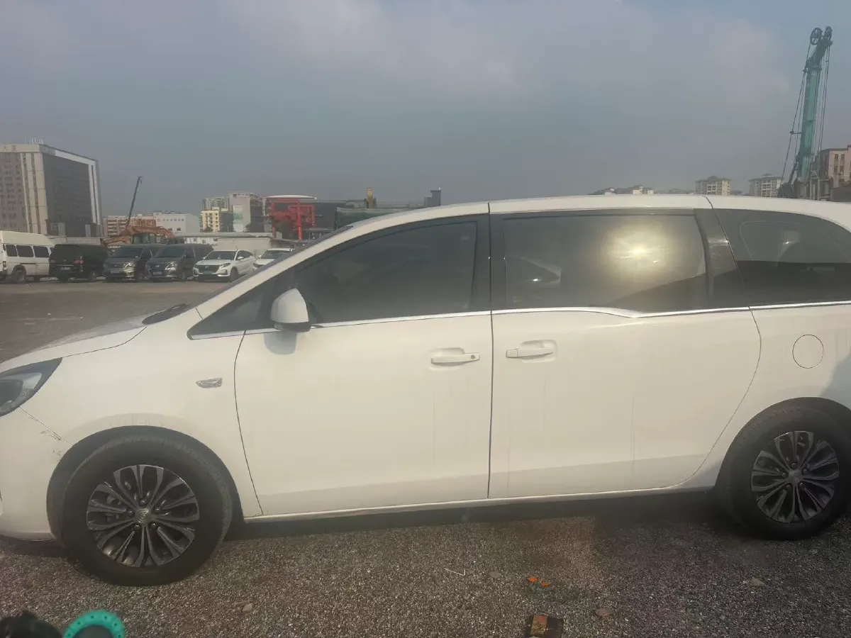 2021 Buick GL8 2.0T 237HP L4 9AT,autocango,china used car exporter,china ev exporter,chinese used car exporter,chinese used ev exporter