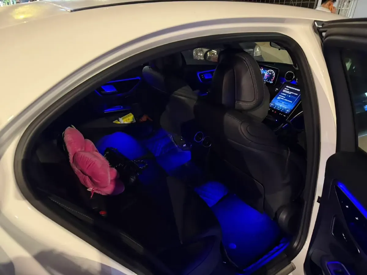 2025 Mercedes-Benz C Class 1.5T 170HP L4 9AT,autocango,china used car exporter,china ev exporter,chinese used car exporter,chinese used ev exporter