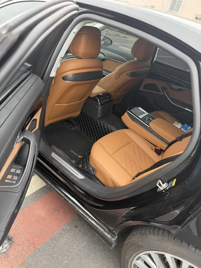 2024 Audi A8 3.0T 286HP V6 8AT,autocango,china used car exporter,china ev exporter,chinese used car exporter,chinese used ev exporter