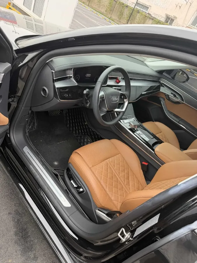 2024 Audi A8 3.0T 286HP V6 8AT,autocango,china used car exporter,china ev exporter,chinese used car exporter,chinese used ev exporter