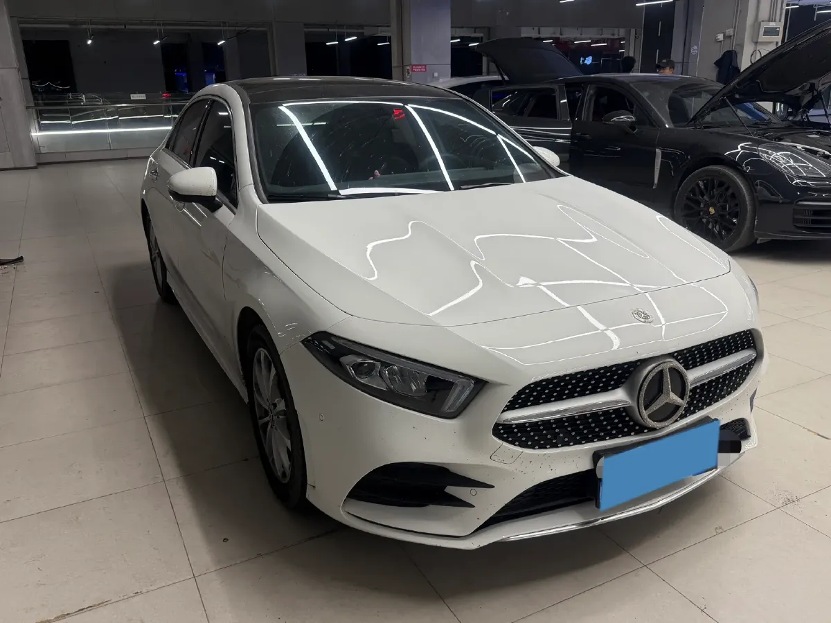 2022 Mercedes-Benz A Class 1.3T 163HP L4 7DCT,autocango,china used car exporter,china ev exporter,chinese used car exporter,chinese used ev exporter