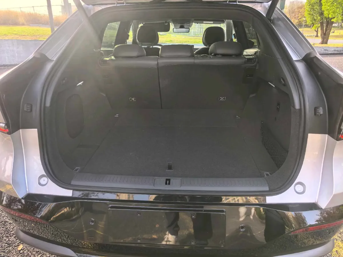 2025 Xpeng G7 BEV,autocango,china used car exporter,china ev exporter,chinese used car exporter,chinese used ev exporter