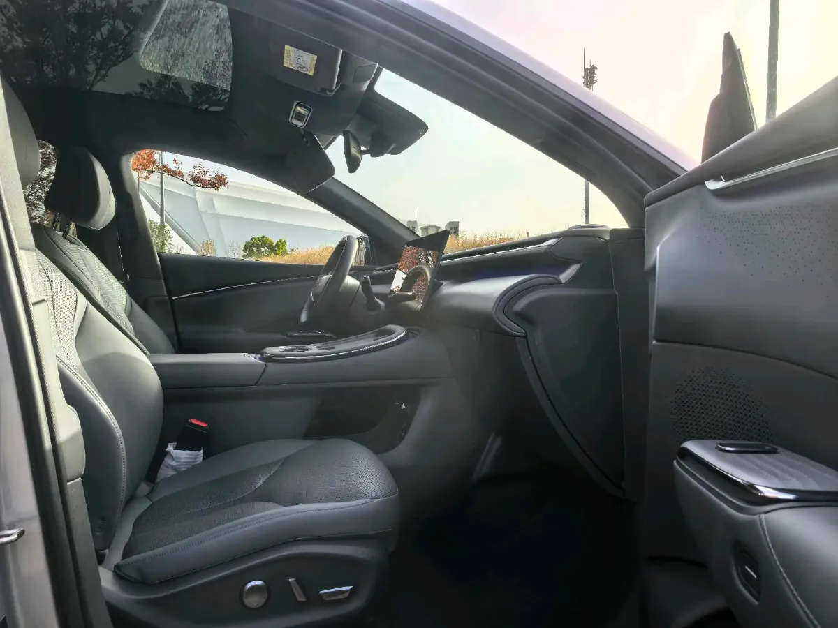 2025 Xpeng G7 BEV,autocango,china used car exporter,china ev exporter,chinese used car exporter,chinese used ev exporter