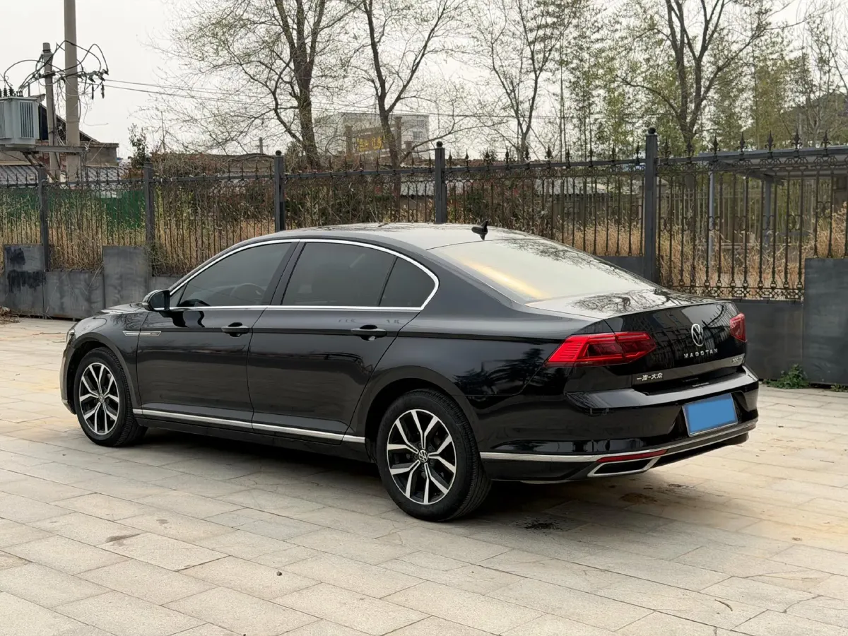 2020 Volkswagen Magotan 2.0T 186HP L4 7DCT,autocango,china used car exporter,china ev exporter,chinese used car exporter,chinese used ev exporter