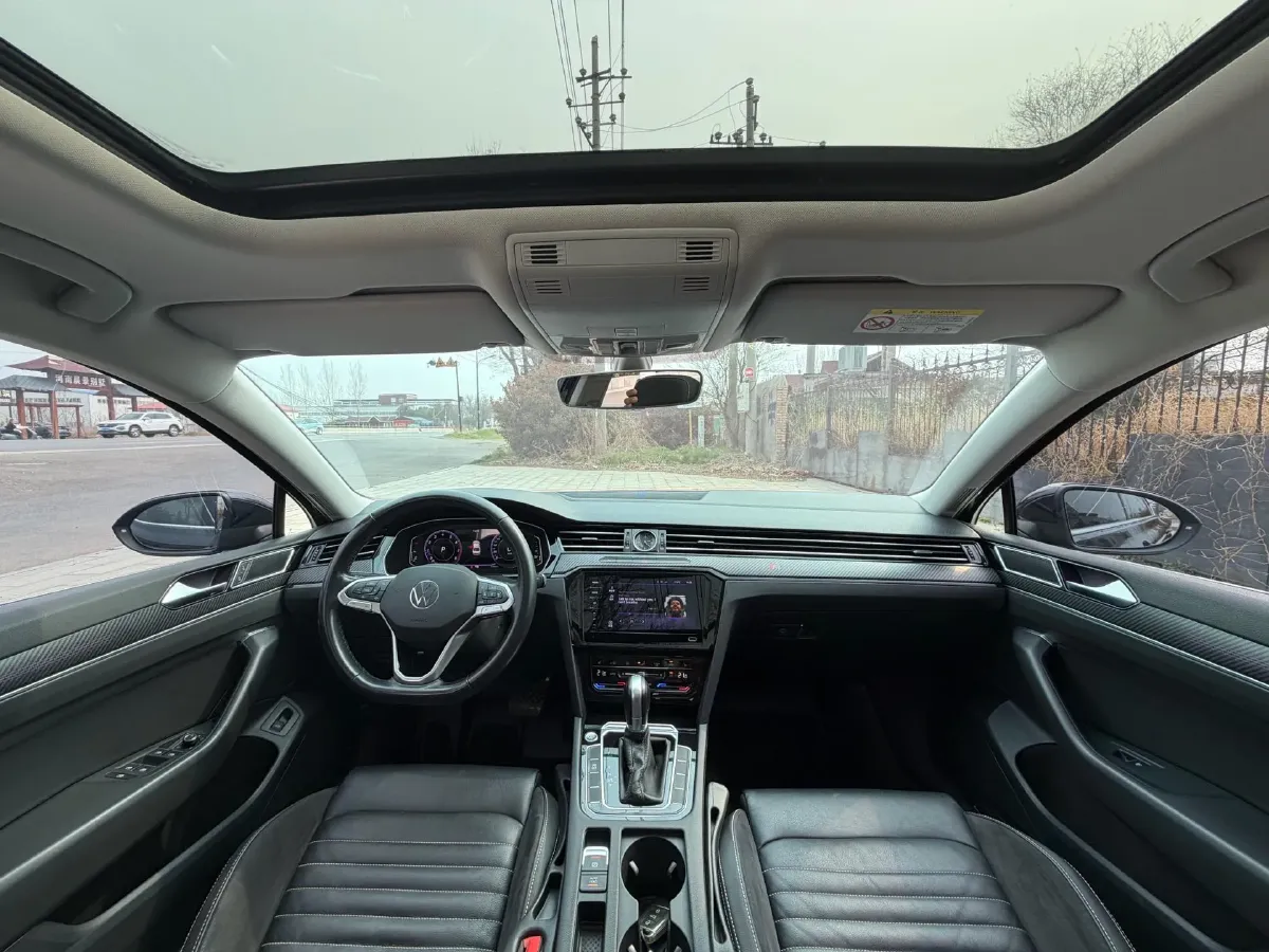 2020 Volkswagen Magotan 2.0T 186HP L4 7DCT,autocango,china used car exporter,china ev exporter,chinese used car exporter,chinese used ev exporter