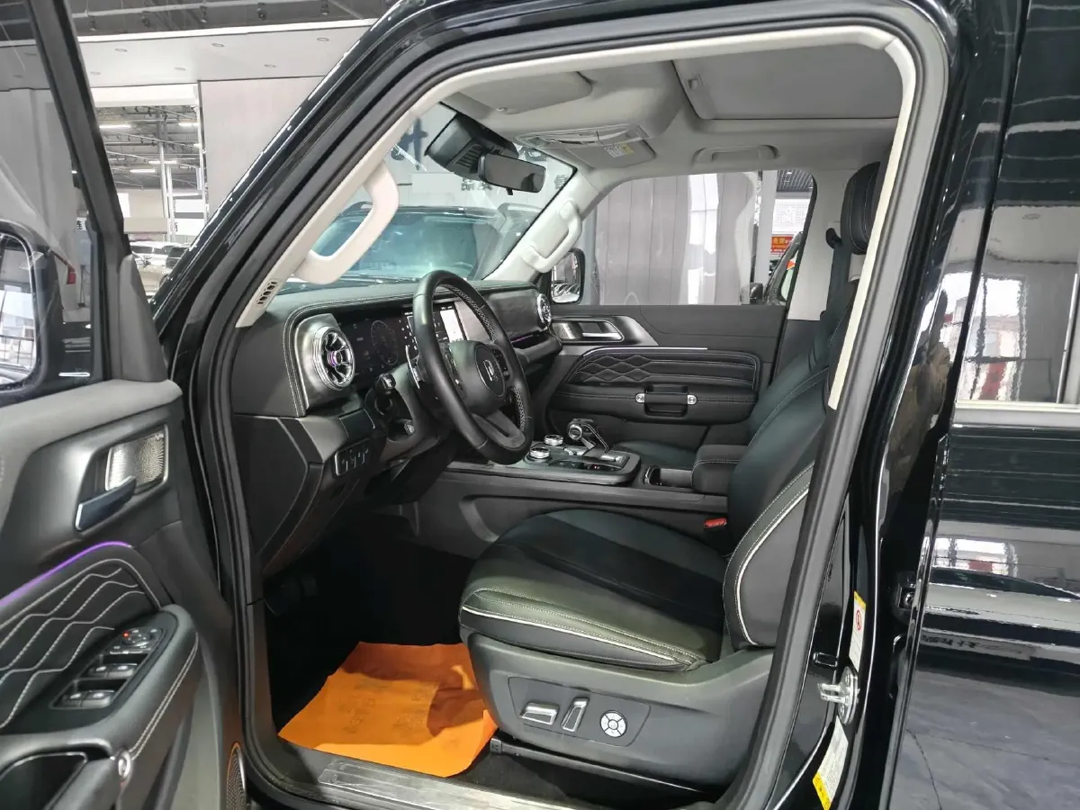 2023 Tank 300 2.0T 227HP L4 8AT,autocango,china used car exporter,china ev exporter,chinese used car exporter,chinese used ev exporter