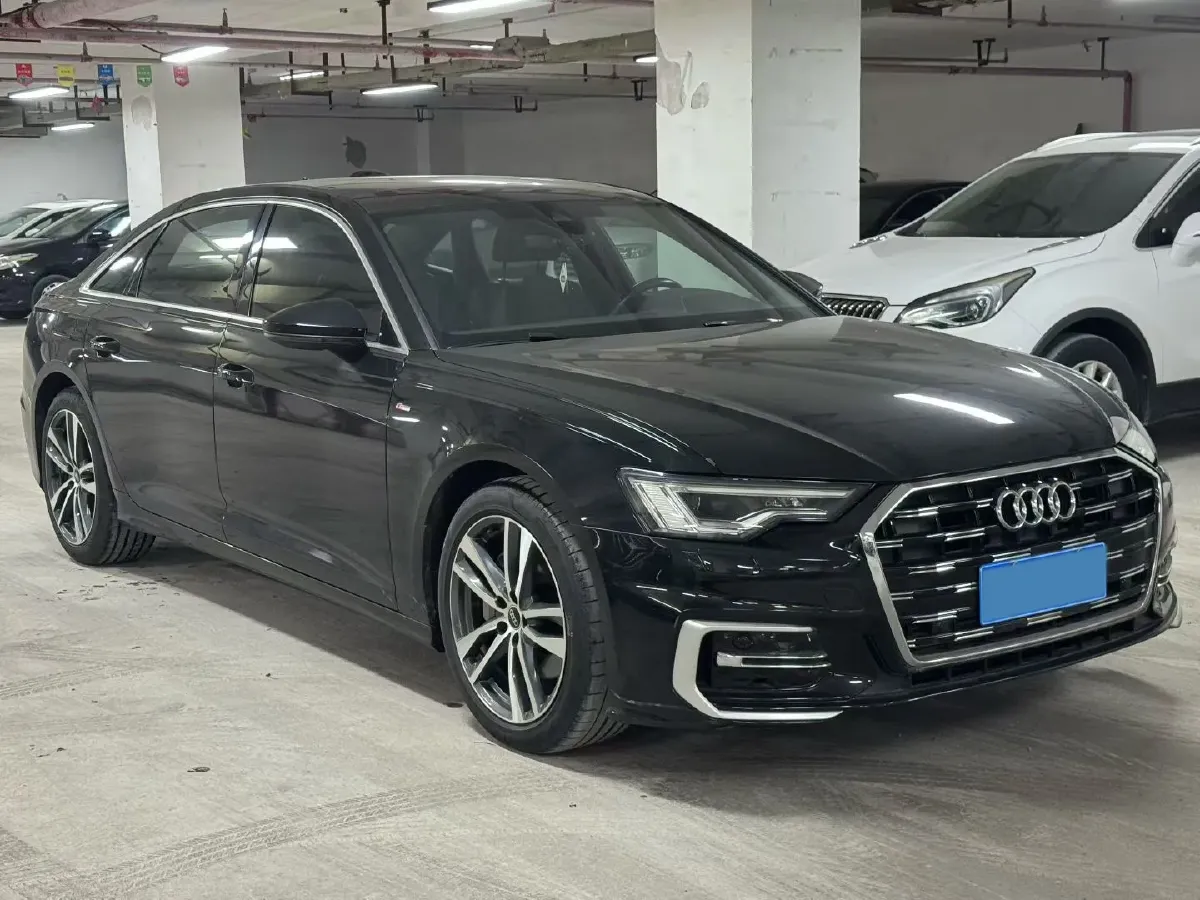 2023 Audi A6L 2.0T 190HP L4 7DCT,autocango,china used car exporter,china ev exporter,chinese used car exporter,chinese used ev exporter