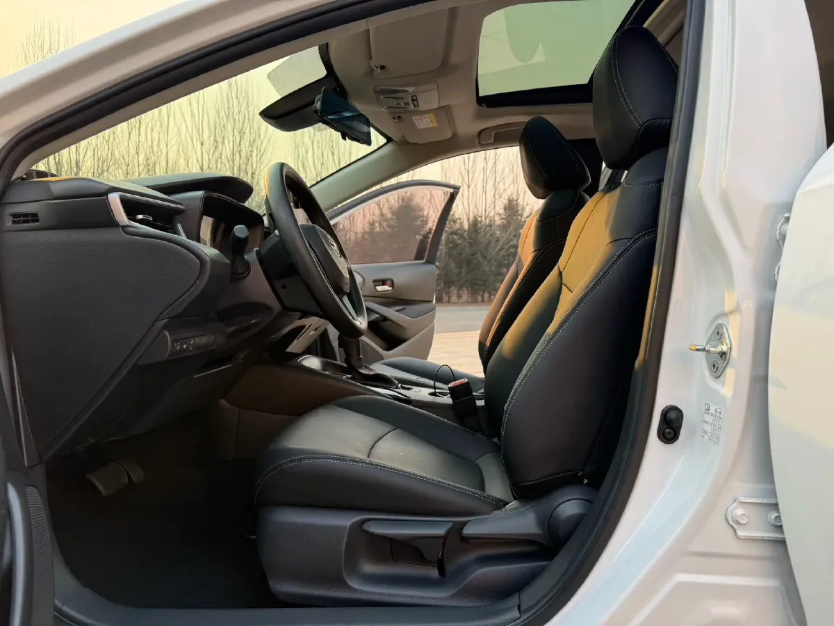 2021 Toyota Corolla 1.2T 116HP L4 CVT,autocango,china used car exporter,china ev exporter,chinese used car exporter,chinese used ev exporter