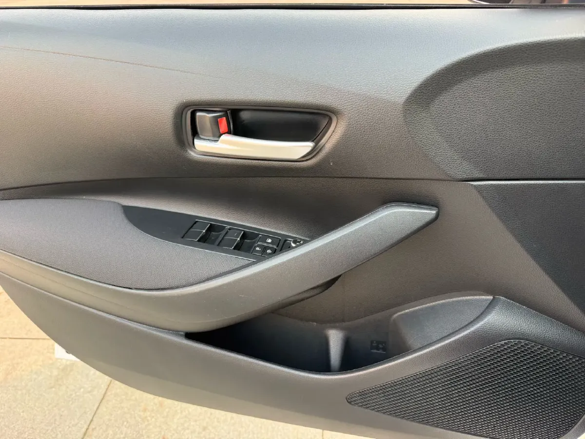 2021 Toyota Corolla 1.2T 116HP L4 CVT,autocango,china used car exporter,china ev exporter,chinese used car exporter,chinese used ev exporter