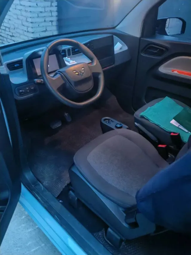 2020 WuLing HongGuang MINI EV BEV 9.3KWH,autocango,china used car exporter,china ev exporter,chinese used car exporter,chinese used ev exporter