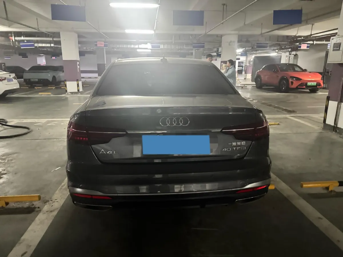 2020 Audi A4L 2.0T 190HP L4 7DCT,autocango,china used car exporter,china ev exporter,chinese used car exporter,chinese used ev exporter