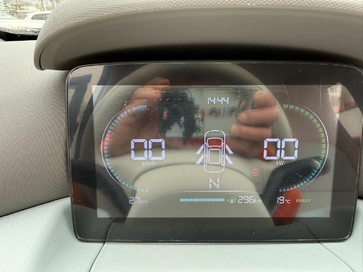 2025 Leapmotor T03 BEV 31.9KWH,autocango,china used car exporter,china ev exporter,chinese used car exporter,chinese used ev exporter