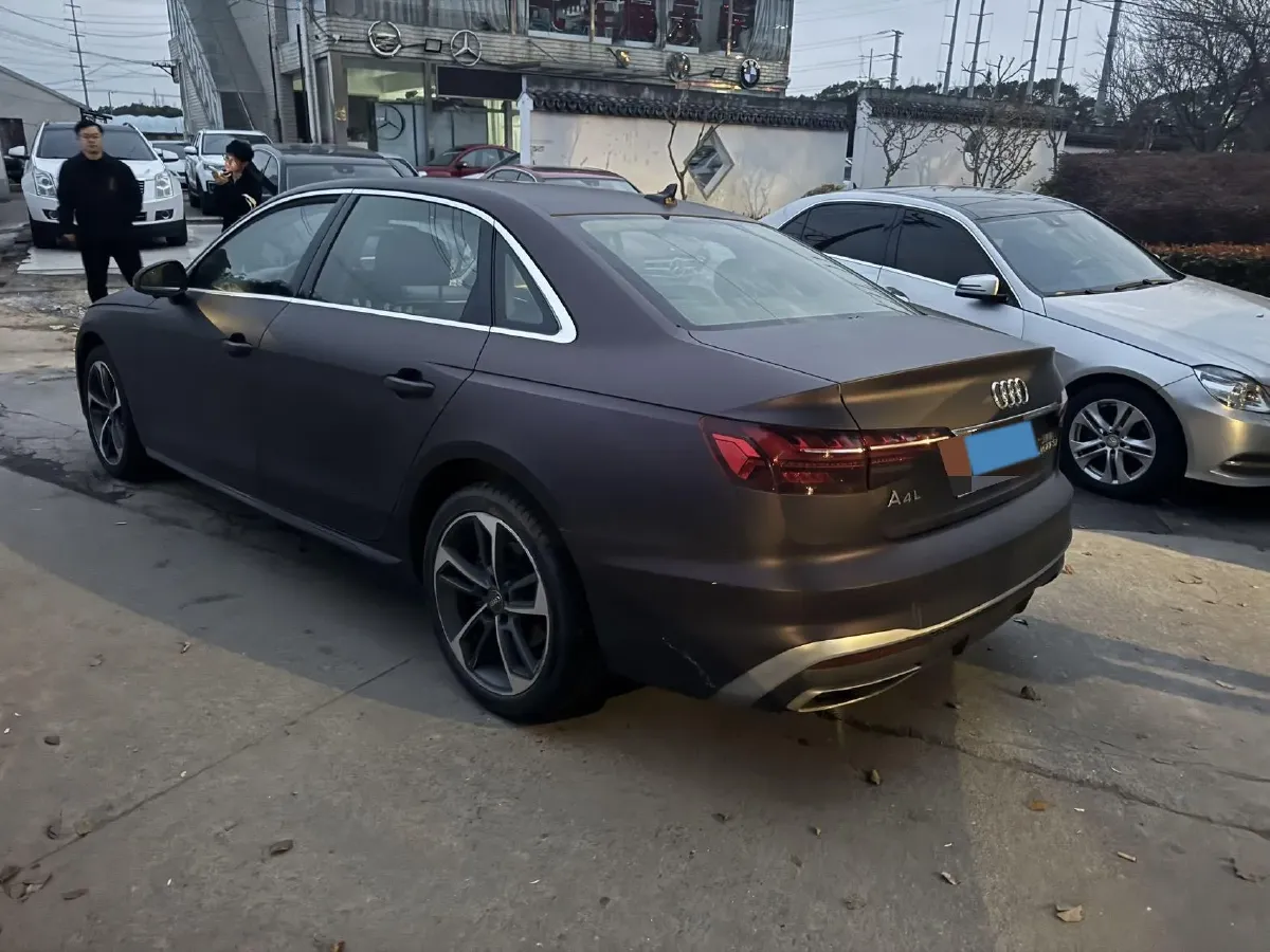2020 Audi A4L 2.0T 190HP L4 7DCT,autocango,china used car exporter,china ev exporter,chinese used car exporter,chinese used ev exporter