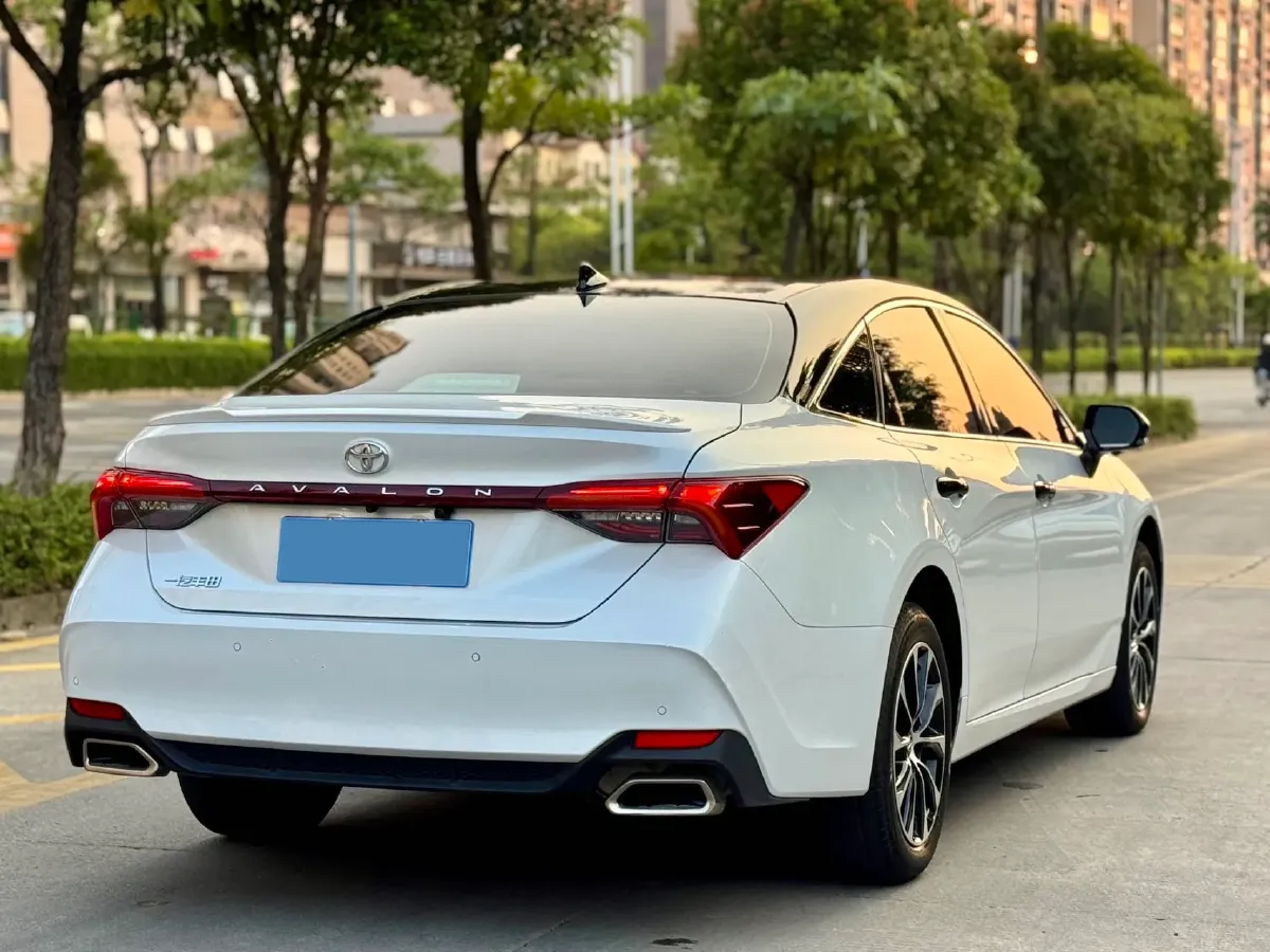2023 Toyota Avalon 2.0L 177HP L4 CVT,autocango,china used car exporter,china ev exporter,chinese used car exporter,chinese used ev exporter