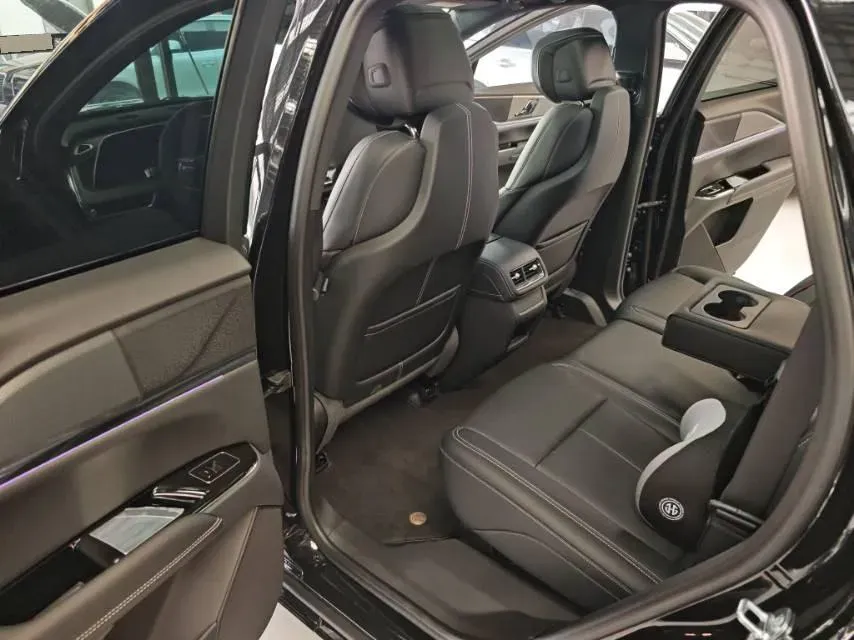 2026 Cadillac XT5 2.0T 237HP L4 9AT,autocango,china used car exporter,china ev exporter,chinese used car exporter,chinese used ev exporter