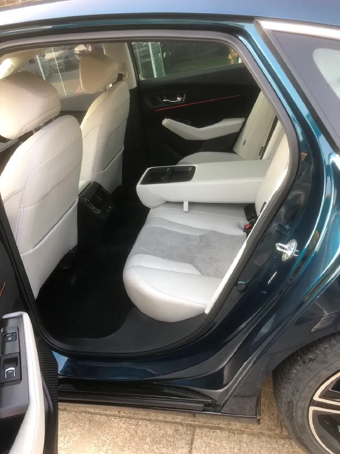 2023 Honda Accord 2.0L 148HP L4 E-CVT PHEV 17.7KWH,autocango,china used car exporter,china ev exporter,chinese used car exporter,chinese used ev exporter