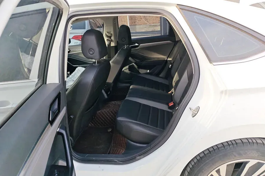 2022 Volkswagen Sagitar 1.4T 150HP L4 7DCT,autocango,china used car exporter,china ev exporter,chinese used car exporter,chinese used ev exporter