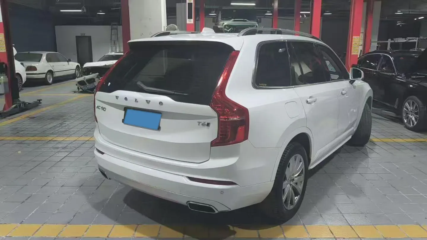 2018 Volvo XC90 2.0T 320HP L4 8AT,autocango,china used car exporter,china ev exporter,chinese used car exporter,chinese used ev exporter