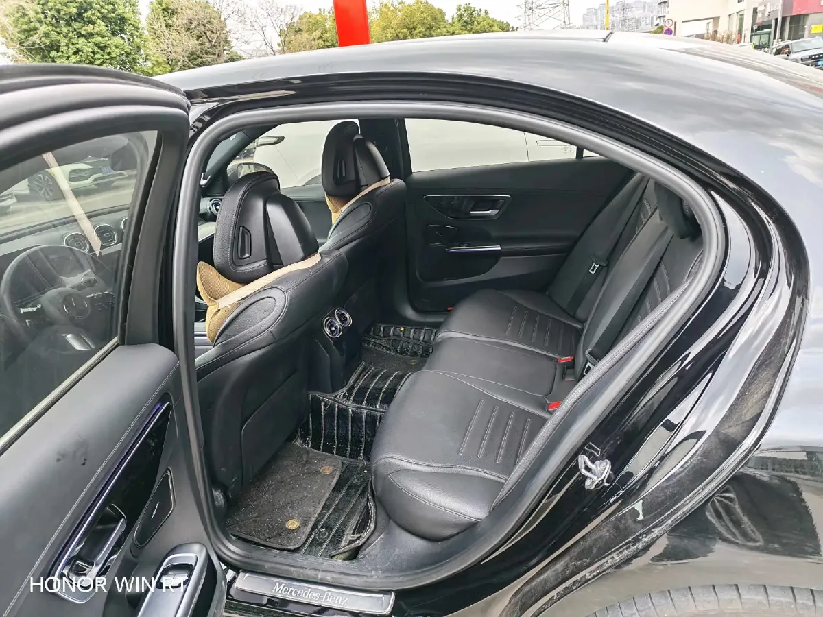 2023 Mercedes-Benz C Class 2.0T 204HP L4 9AT PHEV 25.4KWH,autocango,china used car exporter,china ev exporter,chinese used car exporter,chinese used ev exporter